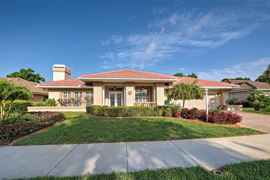 581 PARK ESTATES SQUARE VENICE, FL 34293
