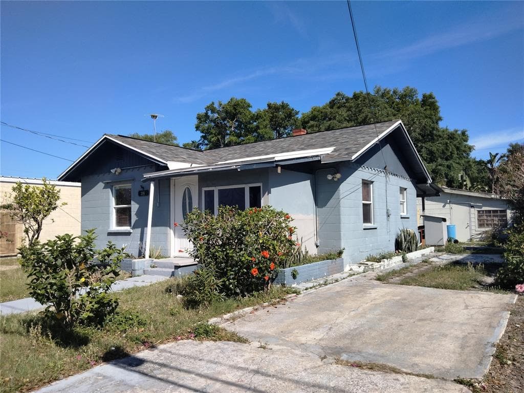 206 E VIRGINIA AVENUE TAMPA, FL 33603
