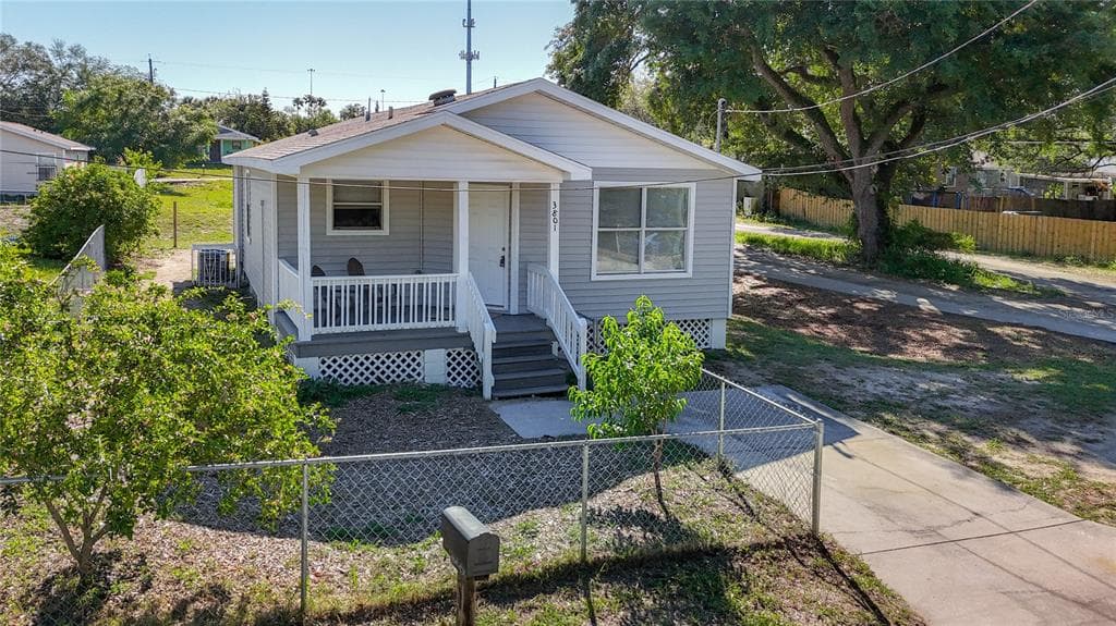 3801 CARROWAY STREET TAMPA, FL 33619