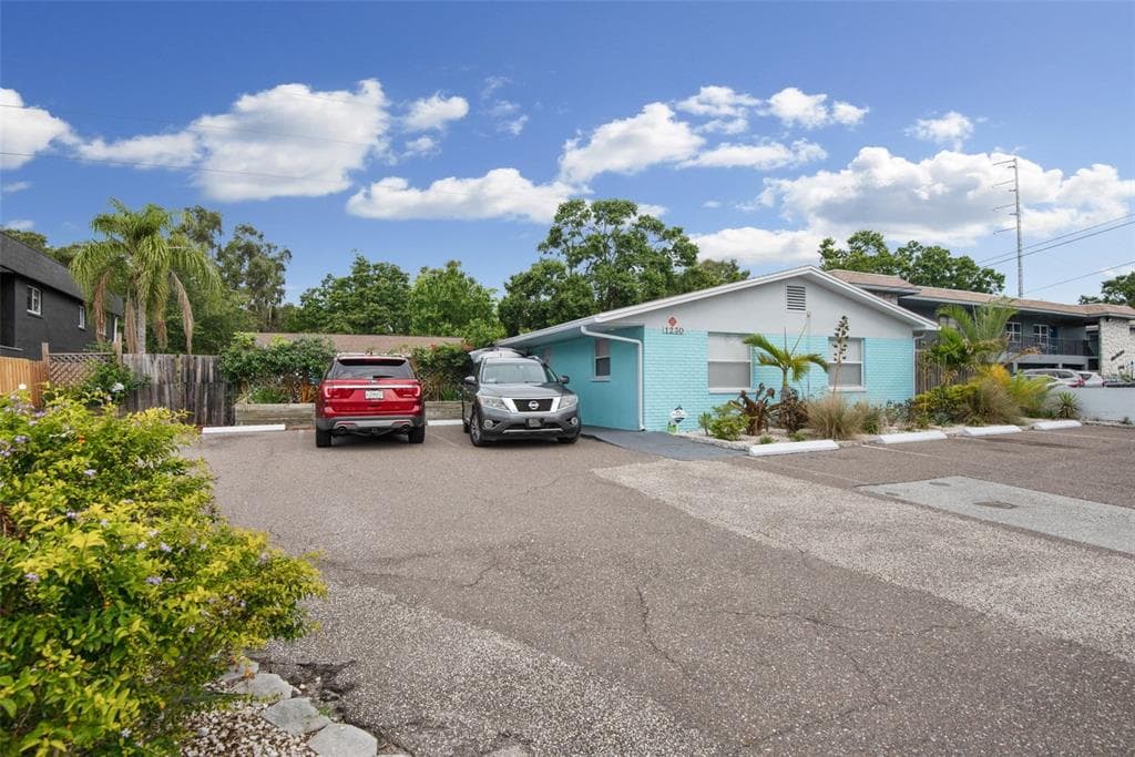 1230 70TH STREET N UNIT 2 ST PETERSBURG, FL 33710