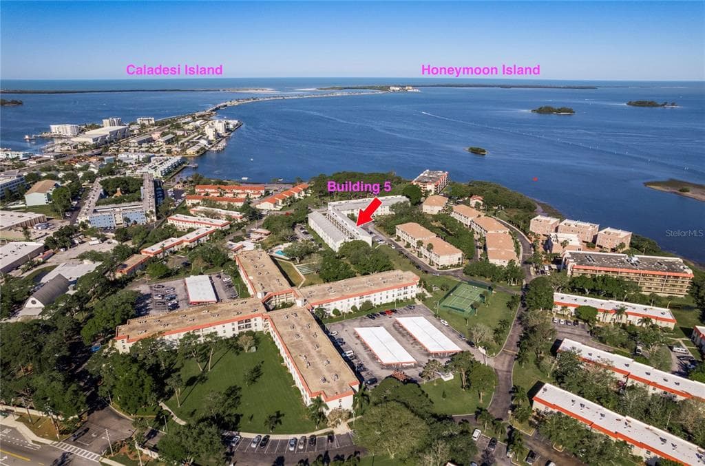 2700 BAYSHORE BOULEVARD UNIT 5108 DUNEDIN, FL 34698