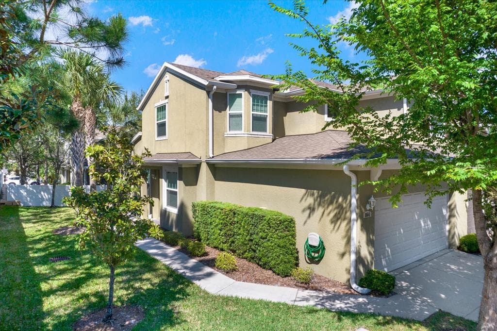 10641 WHITTINGTON COURT LARGO, FL 33773