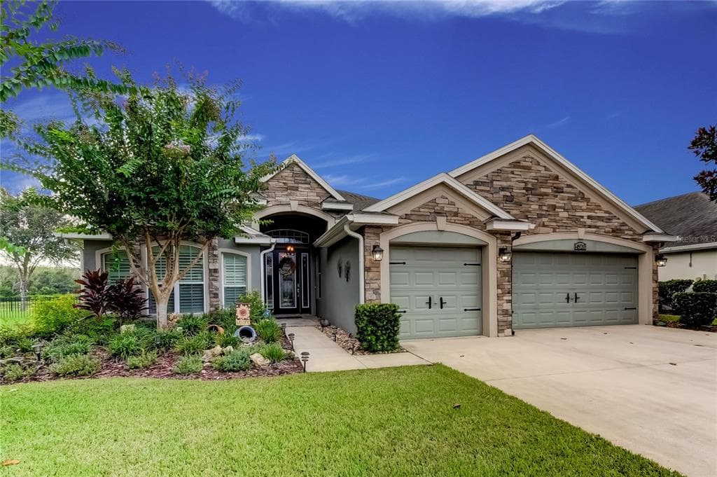 4920 POINTE O WOODS DRIVE WESLEY CHAPEL, FL 33543