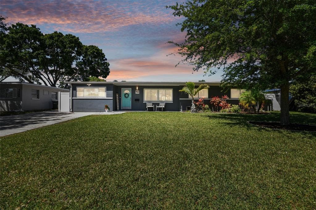 4523 S CLARK AVENUE TAMPA, FL 33611