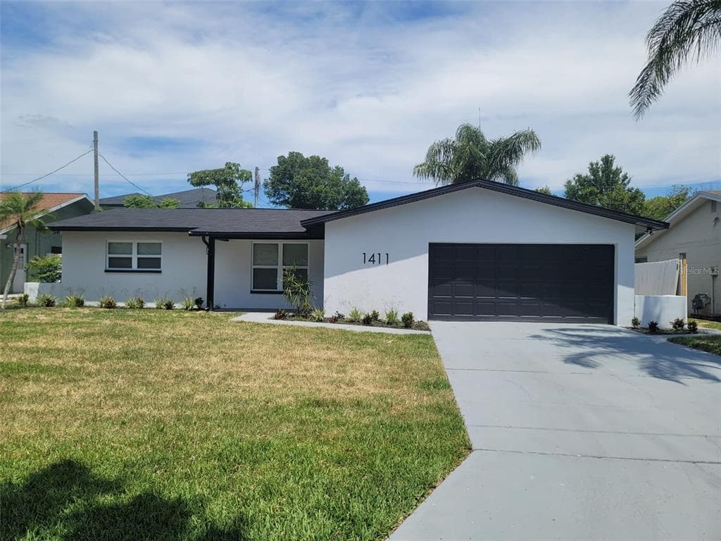 1411 67TH AVENUE S ST PETERSBURG, FL 33705
