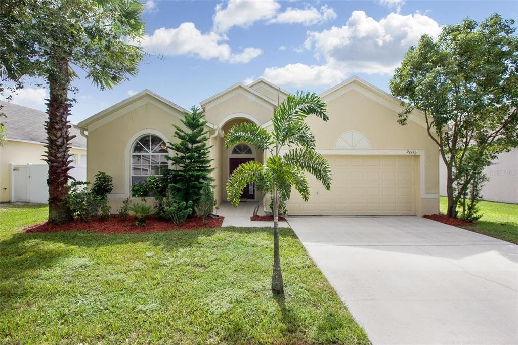 24652 PORTOFINO DRIVE LUTZ, FL 33559