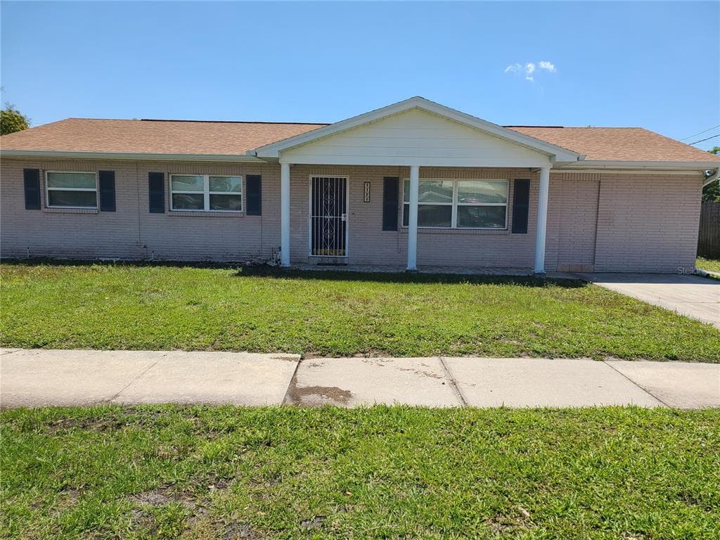 3424 W TAMPA BAY BOULEVARD TAMPA, FL 33607