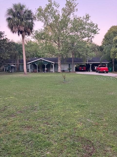 37733 RIDGECREST LANE LADY LAKE, FL 32159