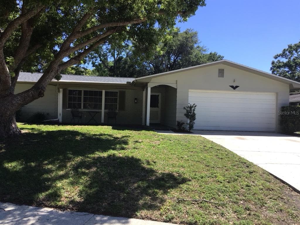 2255 EL DE ORO CIRCLE CLEARWATER, FL 33764