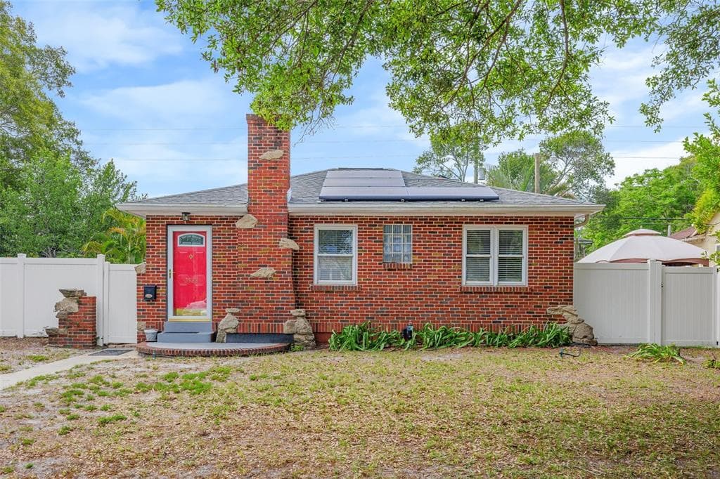 3526 6TH AVENUE N ST PETERSBURG, FL 33713