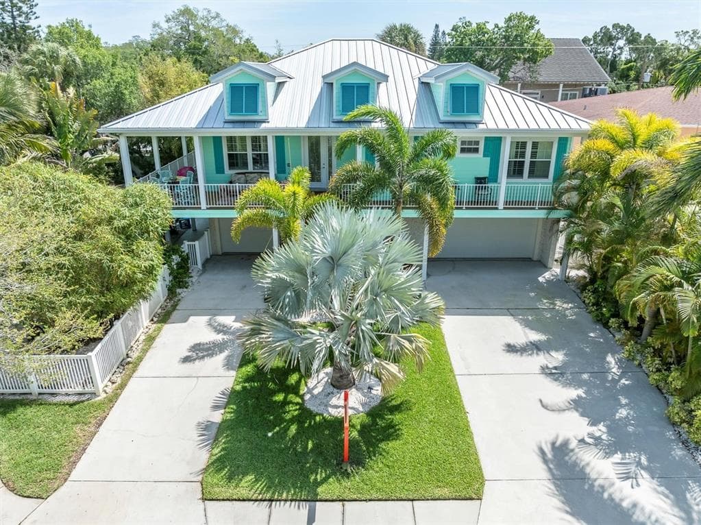 2802 DUPONT STREET S GULFPORT, FL 33707