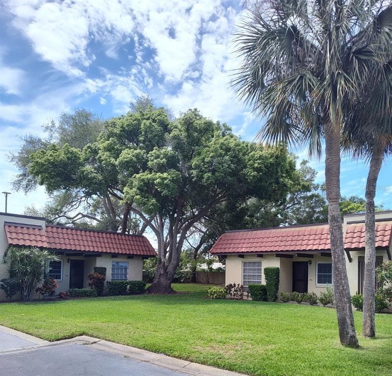1701 PINEHURST ROAD UNIT 2B DUNEDIN, FL 34698
