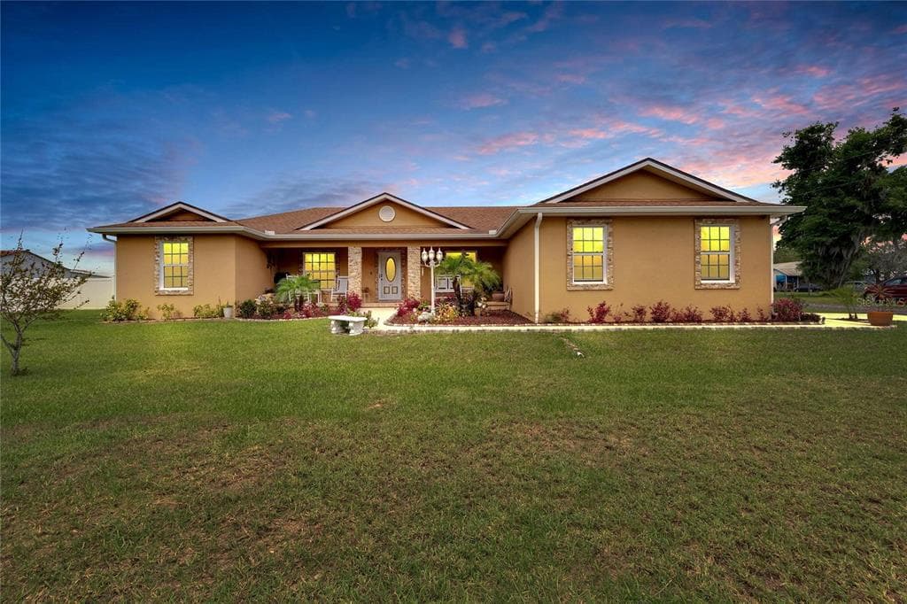4558 CLUBHOUSE ROAD LAKELAND, FL 33812