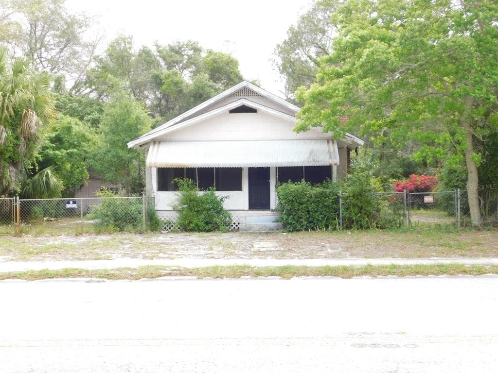1827 DOUGLAS AVENUE CLEARWATER, FL 33755