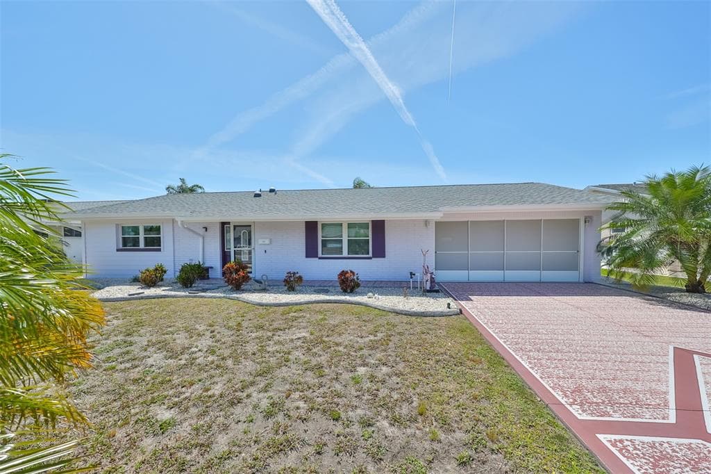 1721 W DEL WEBB BOULEVARD SUN CITY CENTER, FL 33573