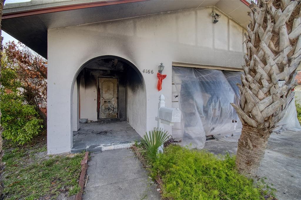 4166 38TH STREET S ST PETERSBURG, FL 33711