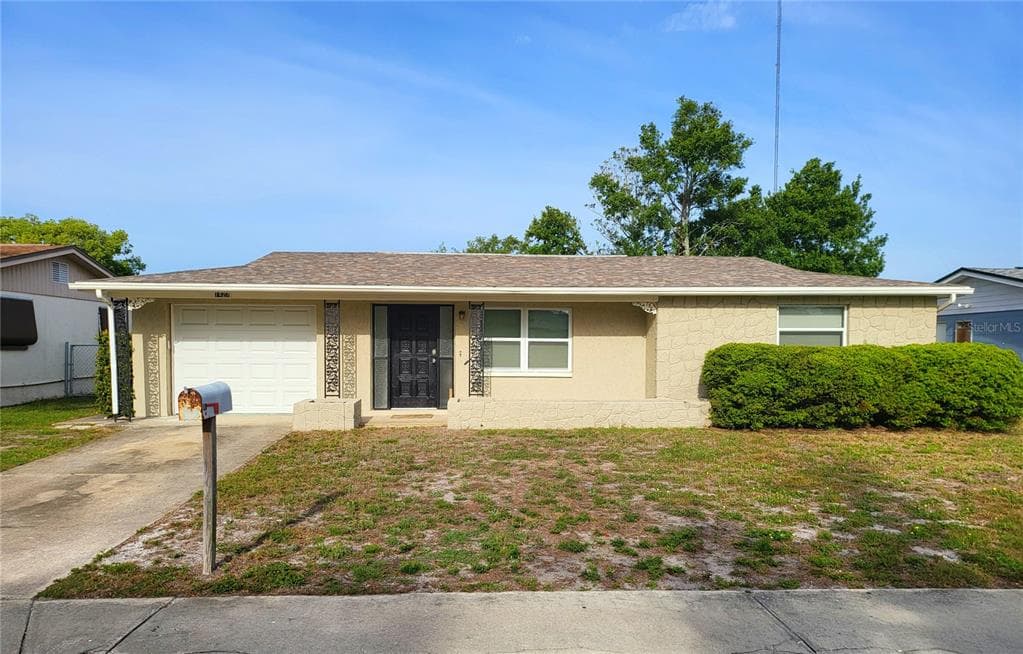 1427 WEYFORD LANE HOLIDAY, FL 34691
