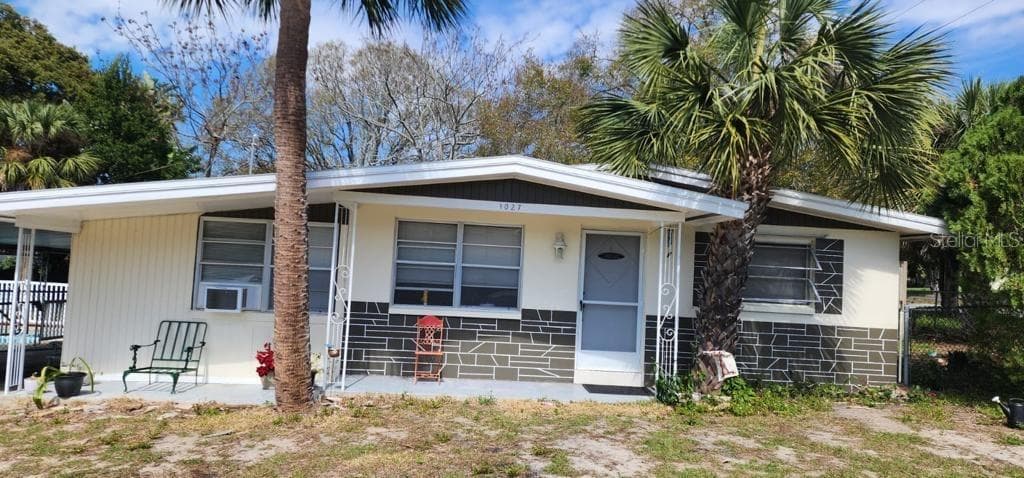 1027 COLUMBIA AVENUE PALM HARBOR, FL 34683