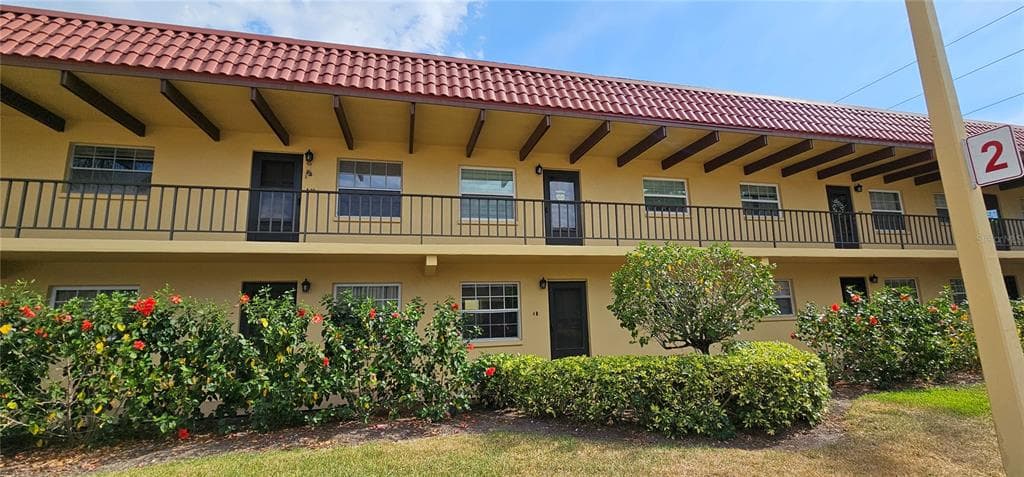 1845 S HIGHLAND AVENUE UNIT 2-4 CLEARWATER, FL 33756