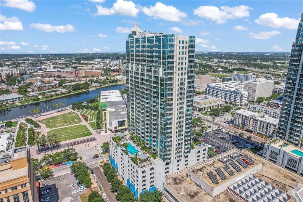 777 N ASHLEY DRIVE UNIT 1305 TAMPA, FL 33602