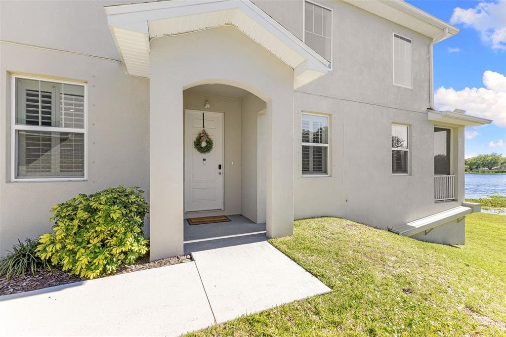 1930 LAKE RIDGE BOULEVARD CLEARWATER, FL 33763