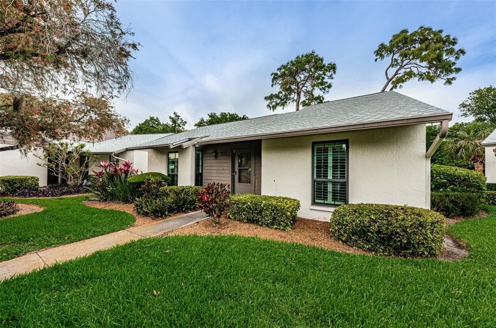 311 WINDRUSH LOOP UNIT 311 TARPON SPRINGS, FL 34689