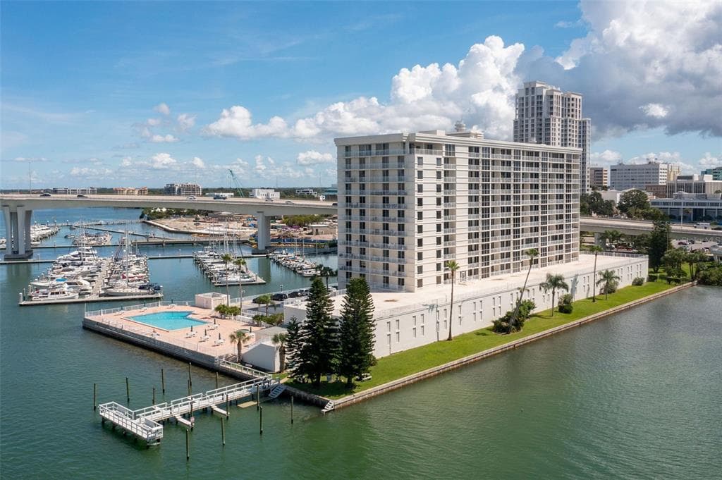 100 PIERCE STREET UNIT 1010 CLEARWATER, FL 33756
