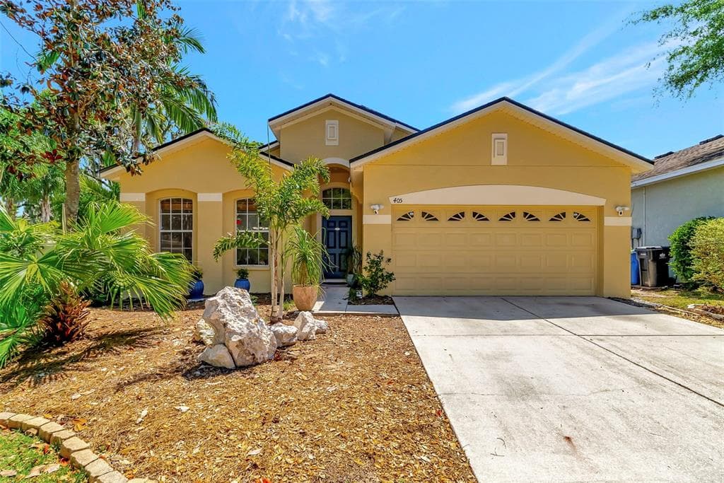 405 THICKET CREST ROAD