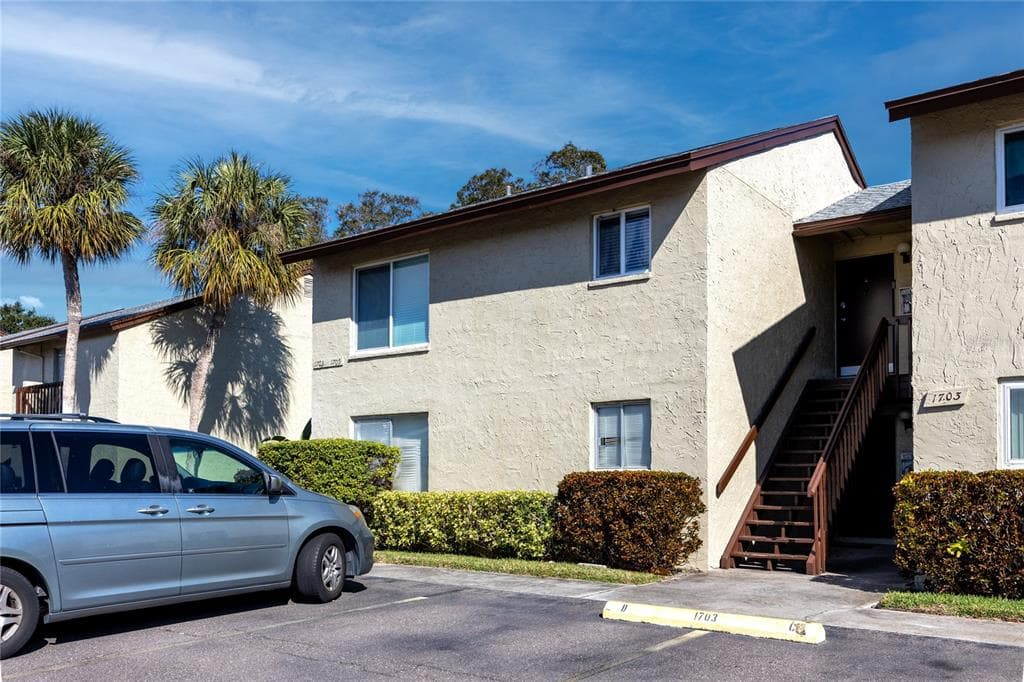 4215 E BAY DRIVE UNIT 1703D CLEARWATER, FL 33764