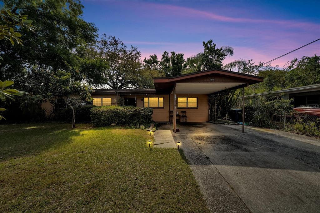 1511 MERIDEL AVENUE TAMPA, FL 33612