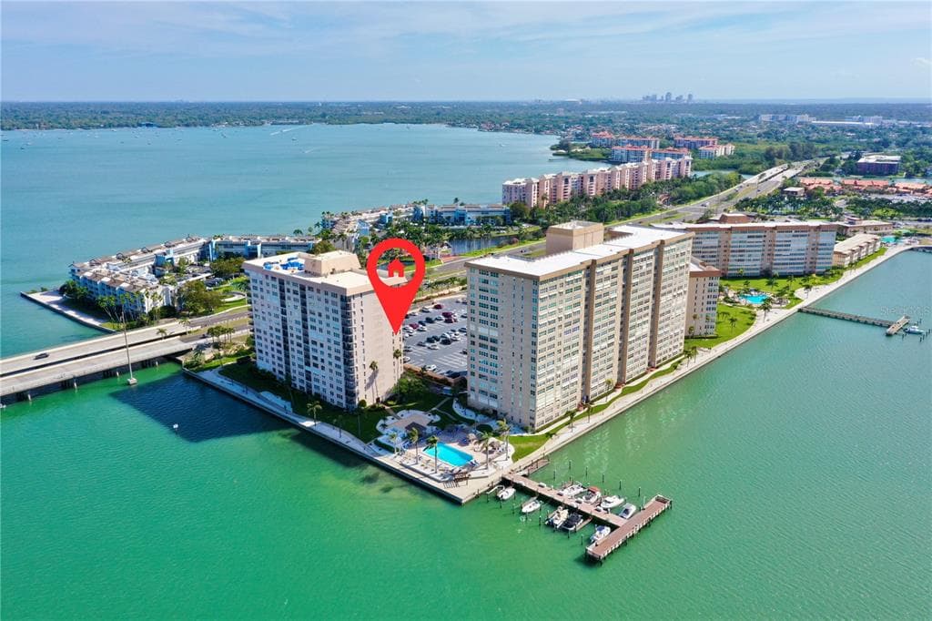 5220 BRITTANY DRIVE S UNIT 801 ST PETERSBURG, FL 33715