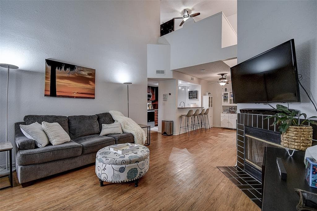 10263 GANDY BOULEVARD N UNIT 210 ST PETERSBURG, FL 33702