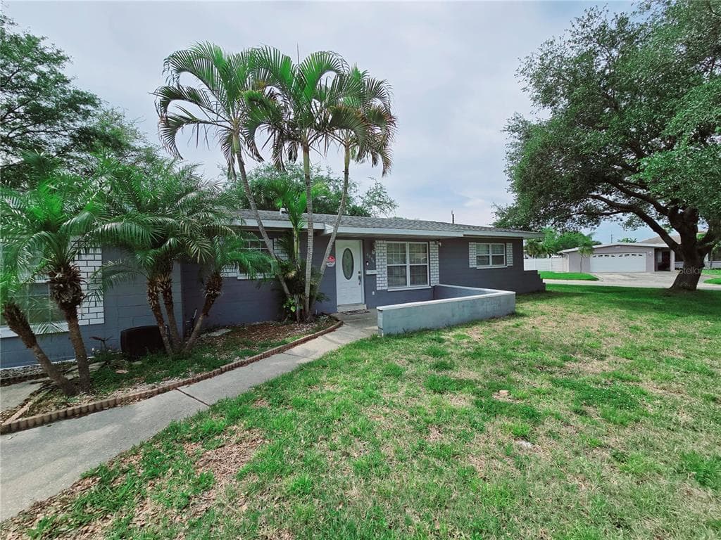 6896 18TH STREET N ST PETERSBURG, FL 33702