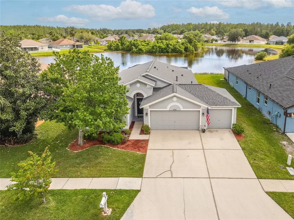 2000 FOLKSTONE PLACE WESLEY CHAPEL, FL 33543