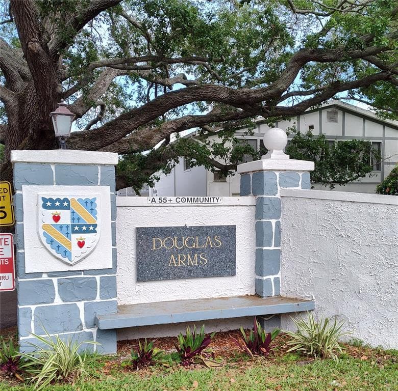 500 GLENNES LN UNIT 201 DUNEDIN, FL 34698