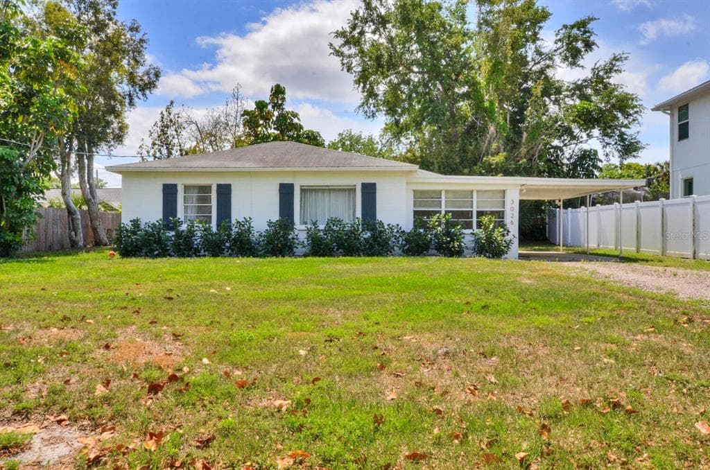 3026 W VAN BUREN DRIVE TAMPA, FL 33611