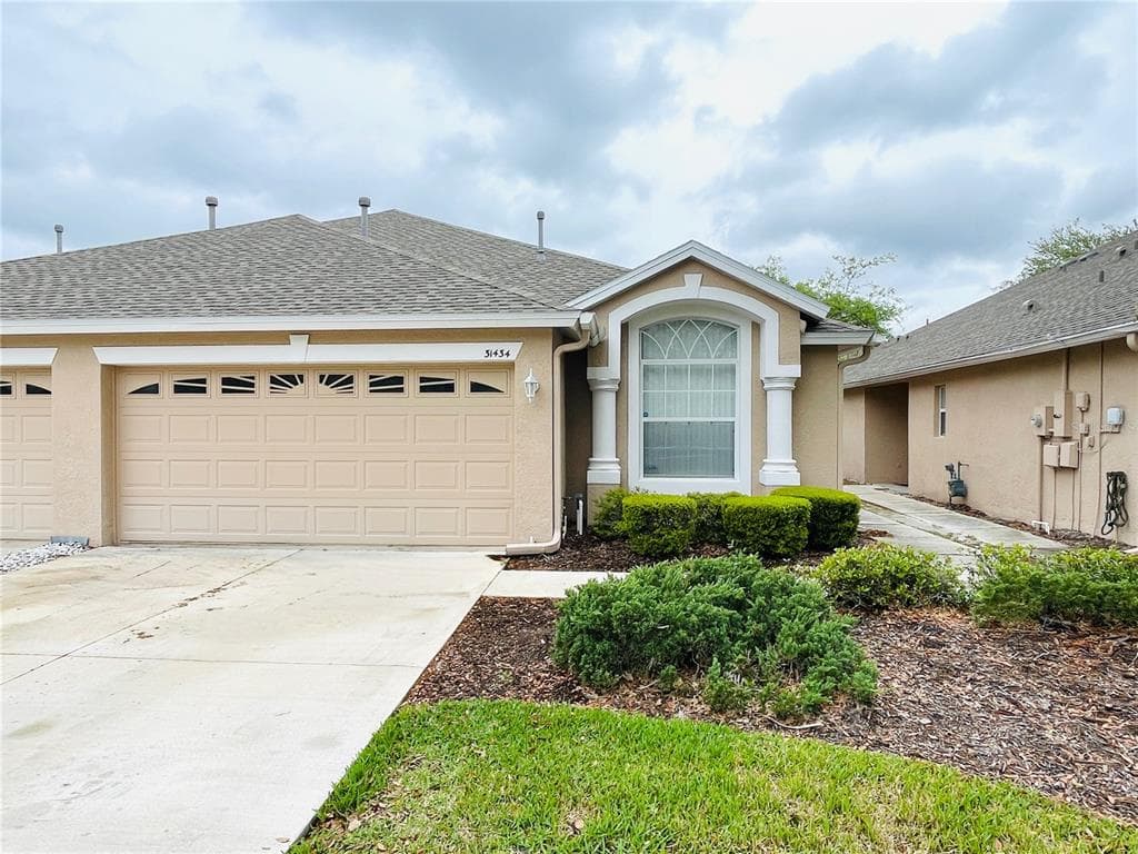 31434 SHAKER CIRCLE WESLEY CHAPEL, FL 33543