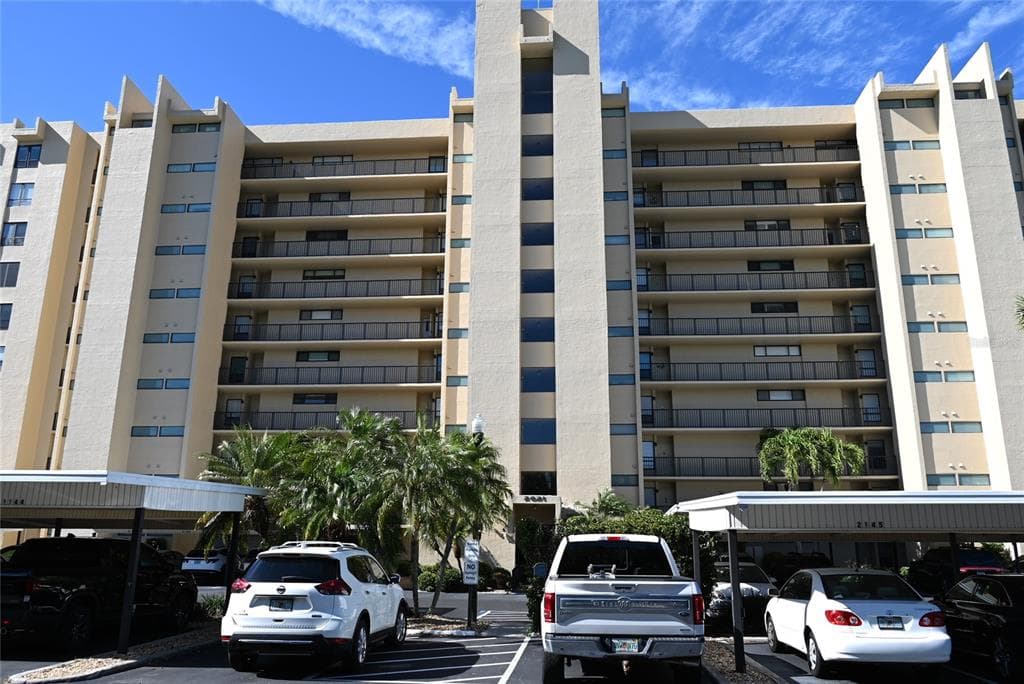 2621 COVE CAY DRIVE UNIT 303 CLEARWATER, FL 33760