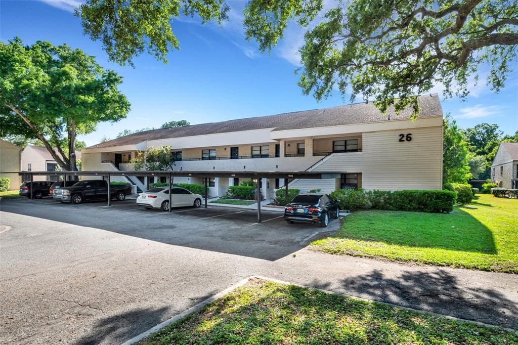 7824 NIAGARA AVENUE UNIT 7824 TAMPA, FL 33617
