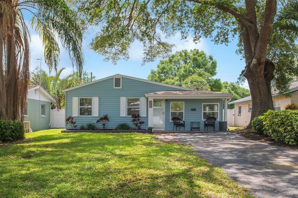 744 46TH AVENUE N ST PETERSBURG, FL 33703