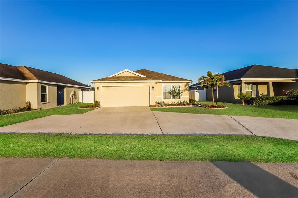 678 AUGUSTA ROAD WINTER HAVEN, FL 33884