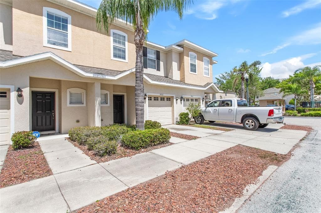 9910 VENETIAN RIVER WAY TAMPA, FL 33619