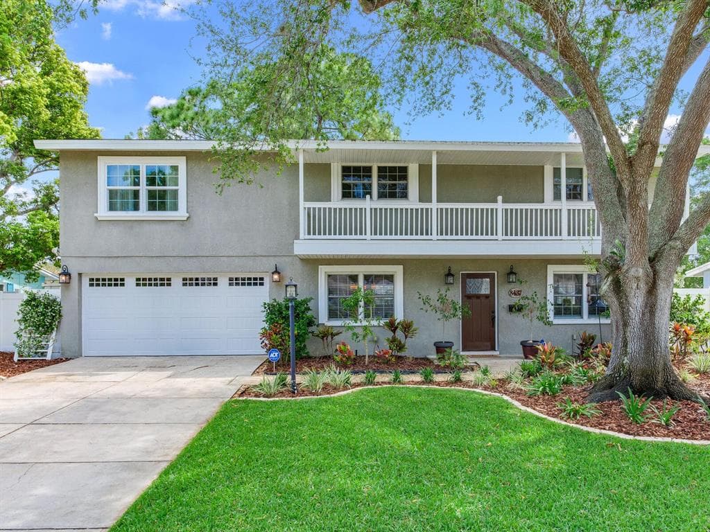 8437 15TH WAY N ST PETERSBURG, FL 33702