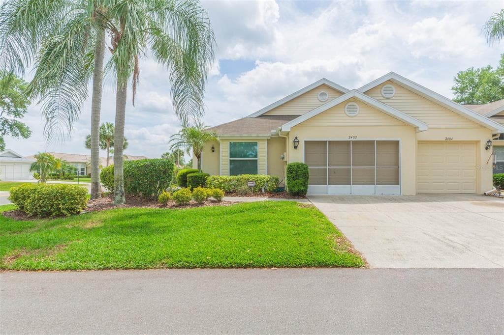 2402 NANTUCKET GLEN PLACE SUN CITY CENTER, FL 33573
