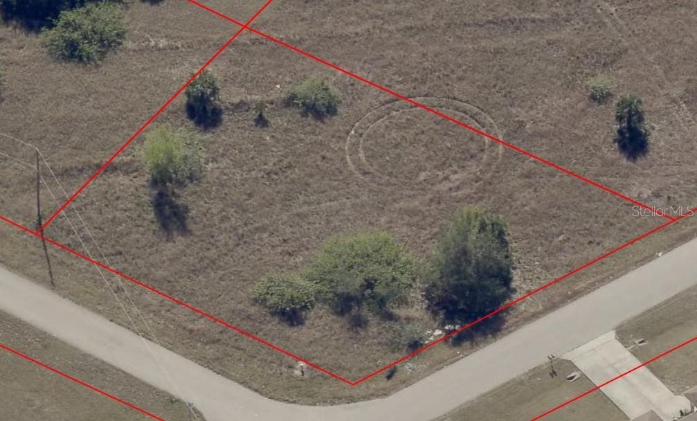3919 23RD STREET W LEHIGH ACRES, FL 33971