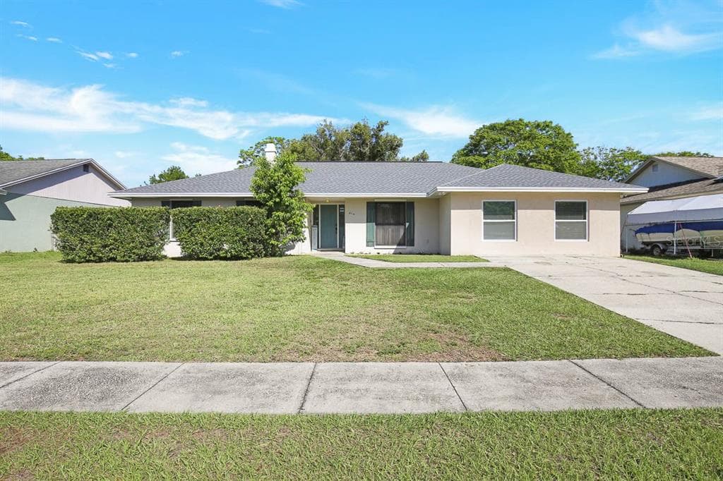 814 TARAWOOD LANE VALRICO, FL 33594