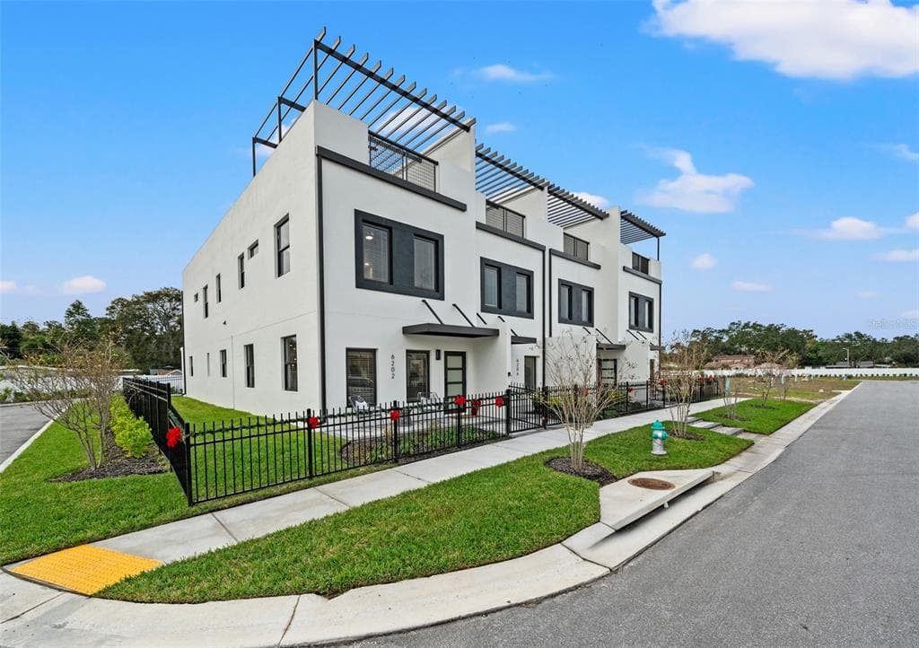 6202 64TH WAY N PINELLAS PARK, FL 33781