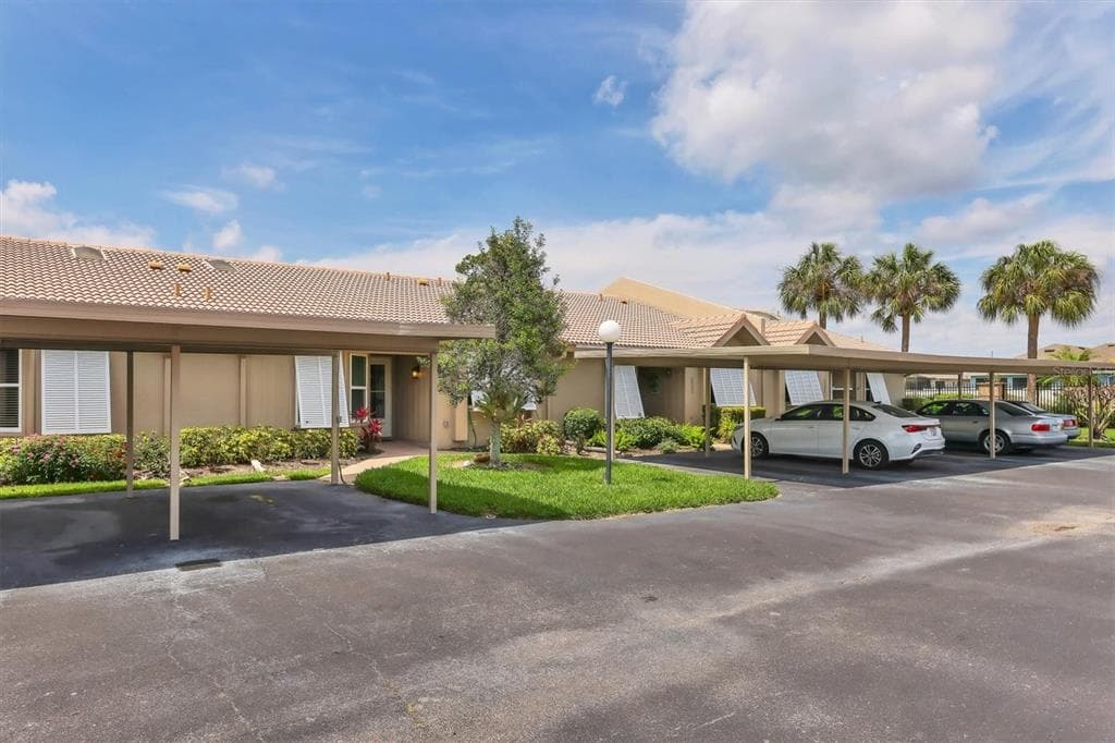 5524 37TH STREET E UNIT 0 BRADENTON, FL 34203