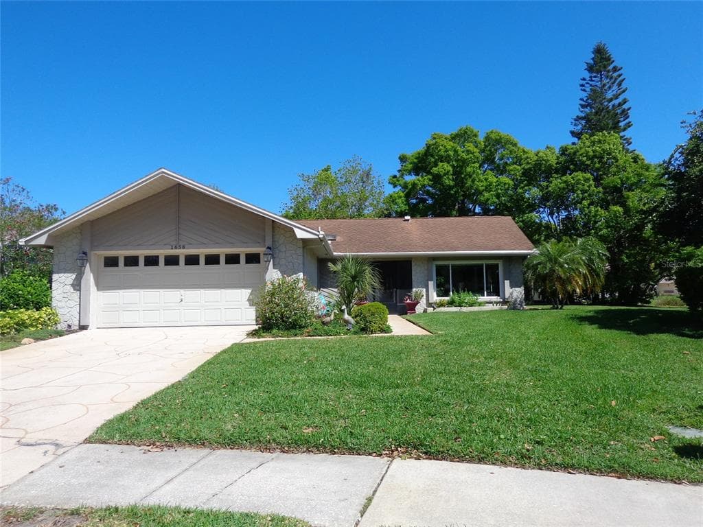 1658 MACDONNELL COURT PALM HARBOR, FL 34684