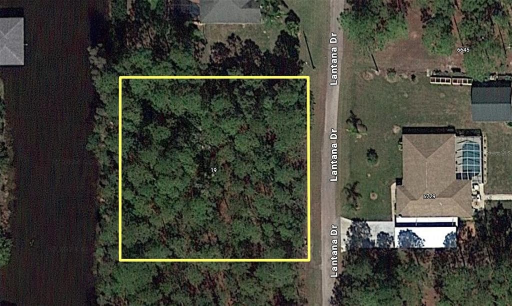 19 LANTANA DRIVE S INDIAN LAKE ESTATES, FL 33855